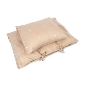 Baby sengetøj GOTS (70x100 cm) - Broderet Hvalen Christian - Warm Grey - Filibabba