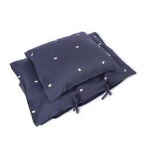 Baby sengetøj GOTS (70x100 cm) - Broderet Hvalen Christian - Midnight - Filibabba