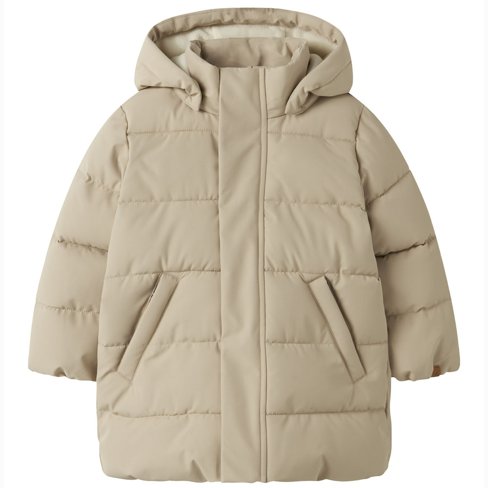 689464ec1754dLil_-Atelier_FallWinter2025_4873072_13244286 NMFLamedow03 puffer vinterjakke (4 år/104 cm) - Lil' Atelier